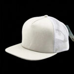Trucker Caps White Blank Pebbled Faux Leather Breathable Flat Brim Trucker Hat Unisex custom Print Outdoor Mesh Back Adjustable Snapback Cap